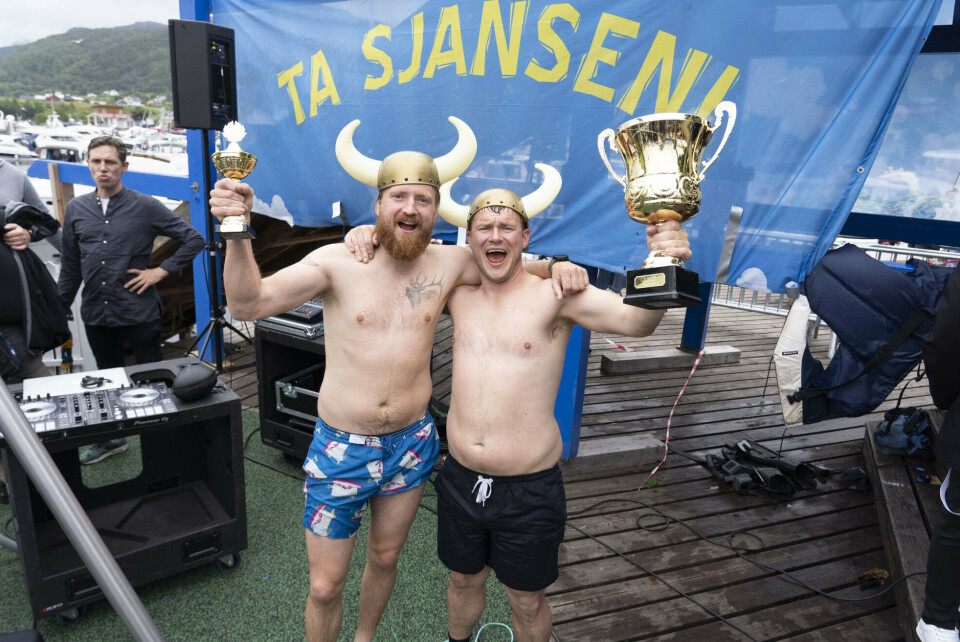BEST: «Besten» og Yngve kunne jubla for sin tredje siger i Ta Sjansen. Dermed får dei vandrepokalen til odel og eige.
