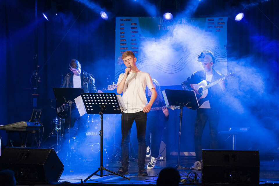 BAND: Showet bestod av mange imponerande musikkinnslag.