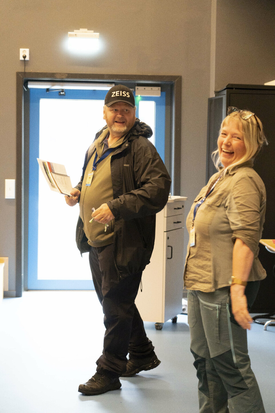 Bjarte Erstad og Monica Hoff Utne hadde kontroll på den frivillige innsatsen på Gjerstad. (Foto: Maryna Shvartsman)