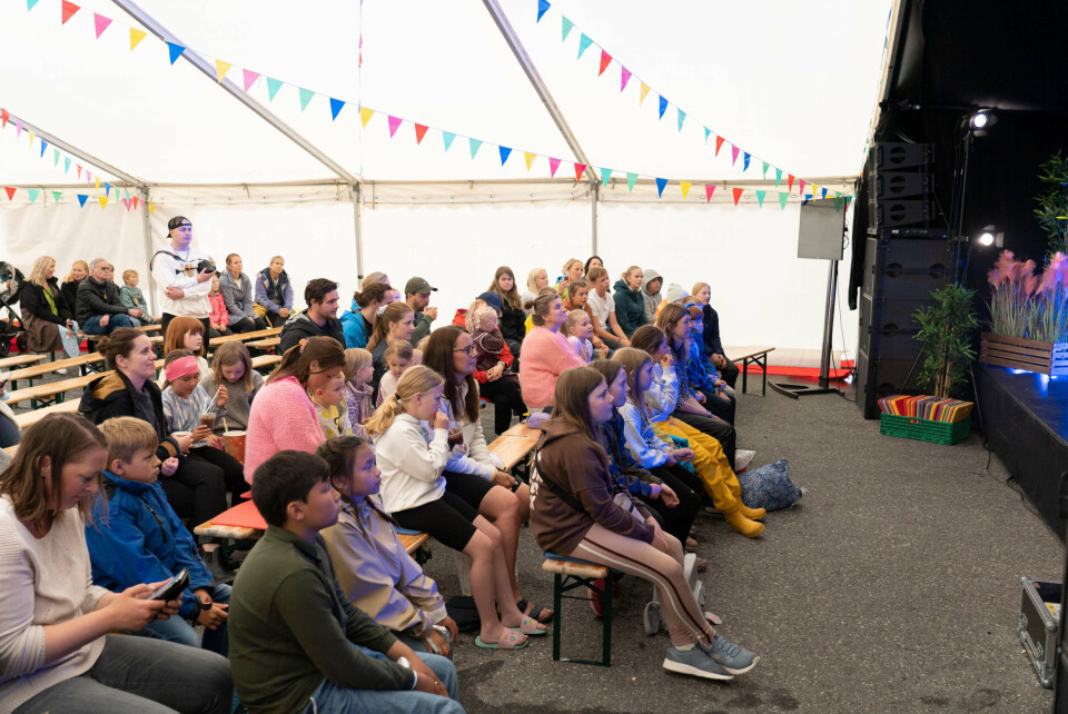 Tysnesfest UNG i Bermudateltet. (Foto: Vetle Mikkelsen)